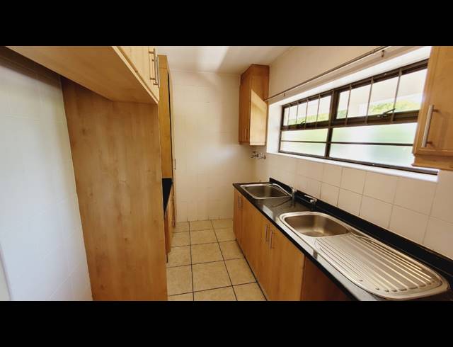 3 BEDROOM APARTMENT TO LET IN CLAREMONT UPPER